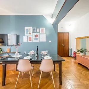 Apartment Casa Emilia - * In The Heart Of *, Modena